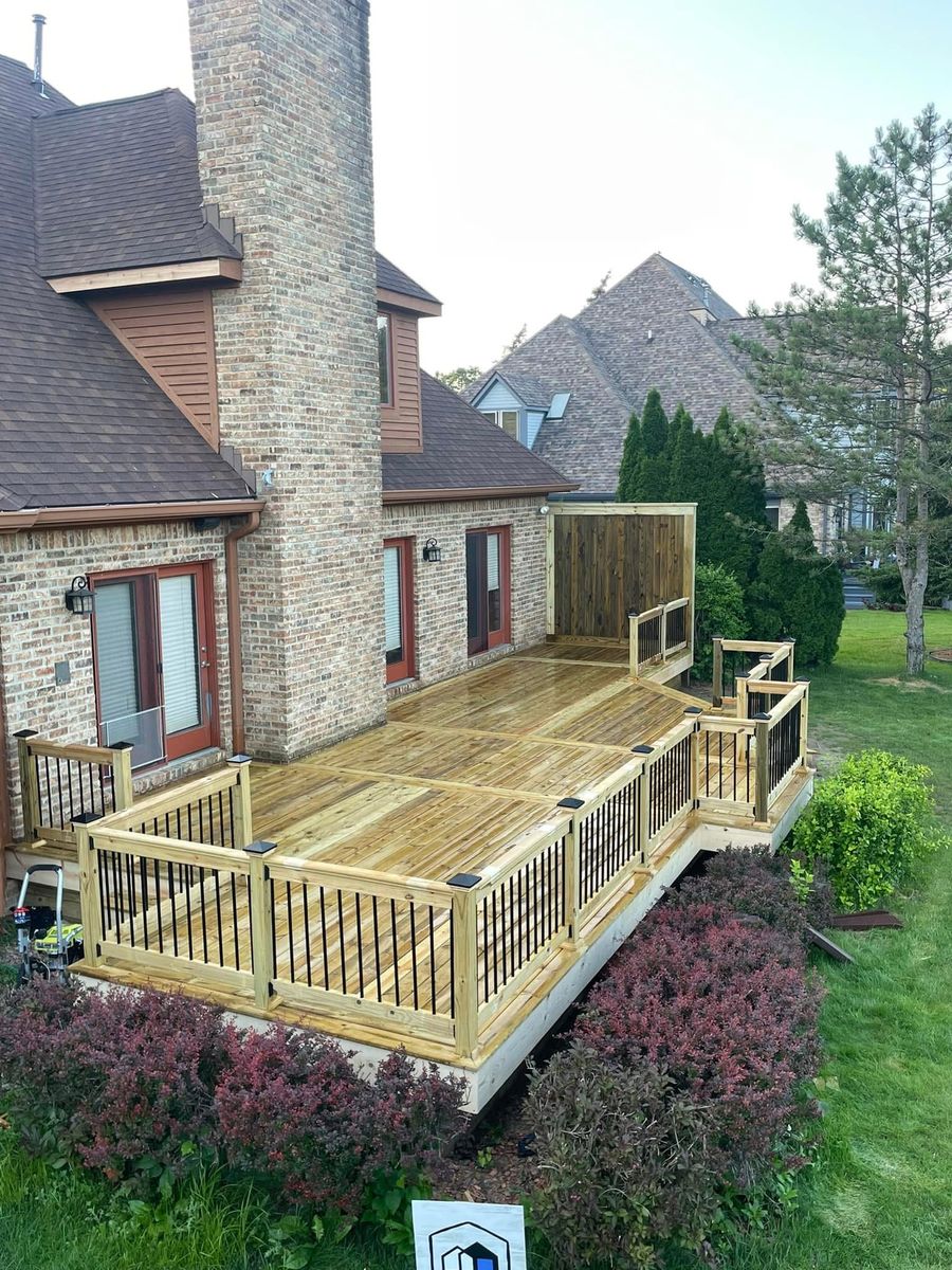 Deck & Patio Installation for Willson's Contracting in Davison, MI