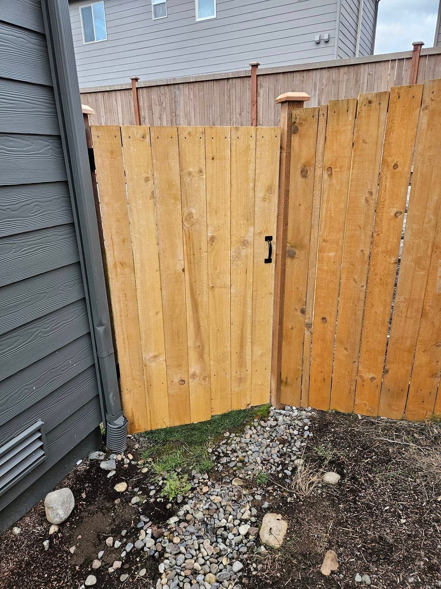 Fence Installation for Hunters Fence and Property Maintenance in  Puyallup,, WA