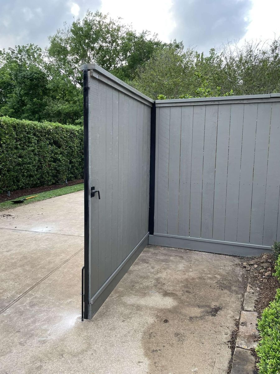 Gate Installation for Longhorn Fence & Land Development in Webster, TX
