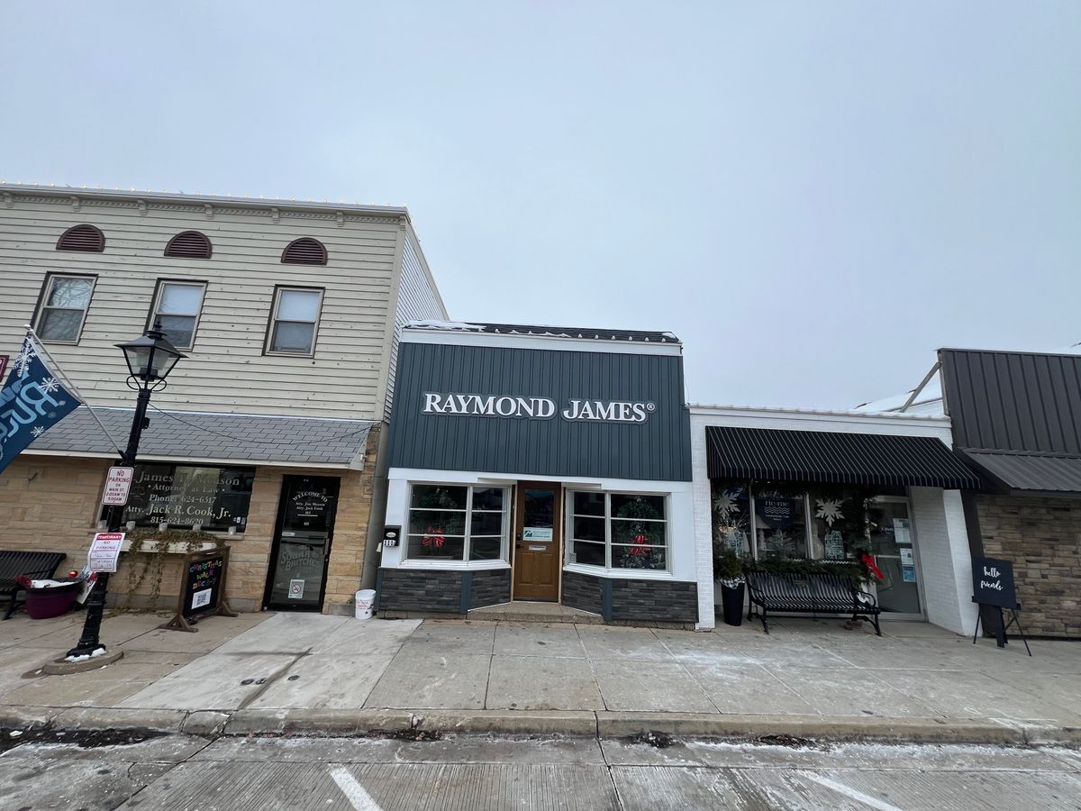 Store Front Signs for MTZ Signs in Janseville, WI