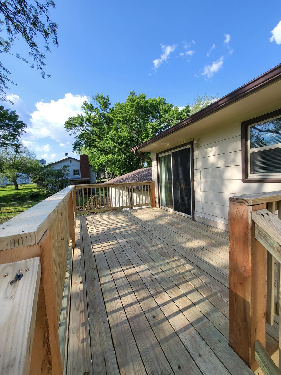 Deck Install & Repair for JOE'Z Carpentry & Remodeling in Saint Marys, KS