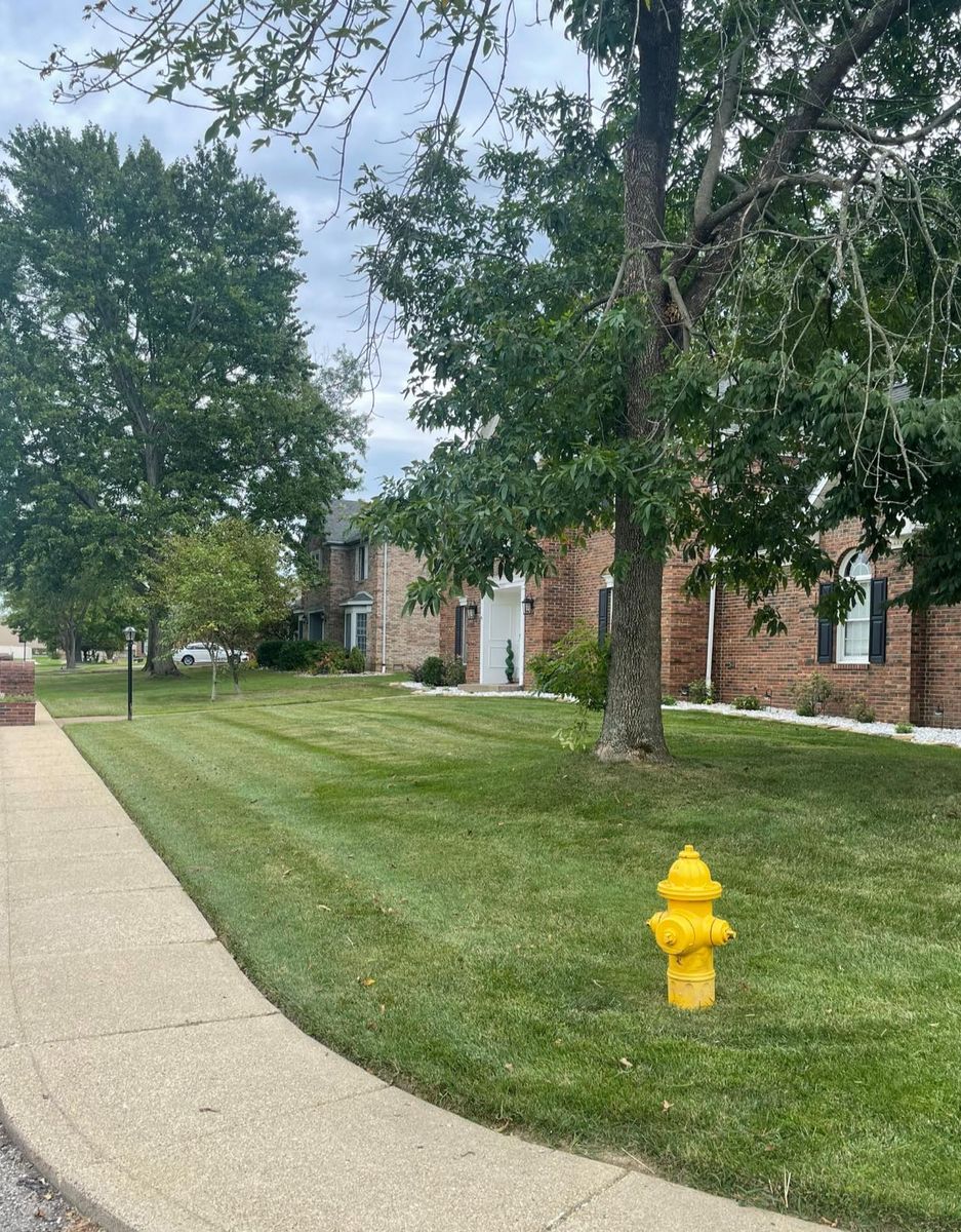 Lawn Care for Jae's Lawncare, LLC. in Evansville, IN
