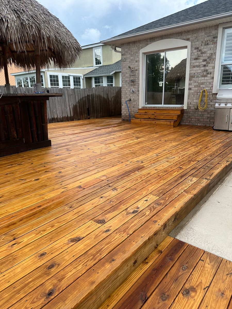 Deck Staining for Frontline Woodcare, LLC in Robertsdale, AL