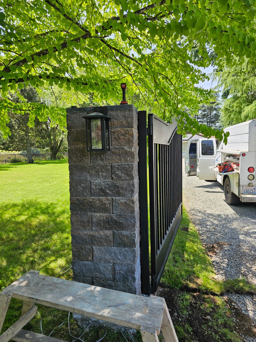 Gate Installation and Repair for Custom Gates Welding, LLC. in Auburn, WA