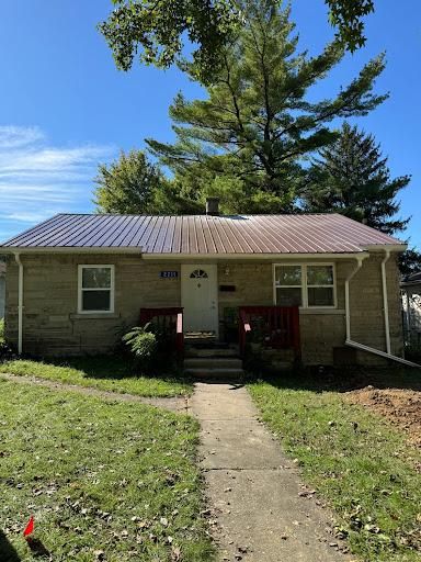 Residential Roofing for Miller & Kemp Contracting in Bloomfield, IN