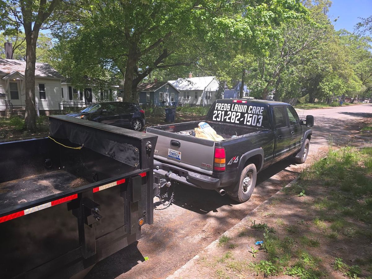Dump Trailer Rentals for Fred's Lawncare in Muskegon, MI