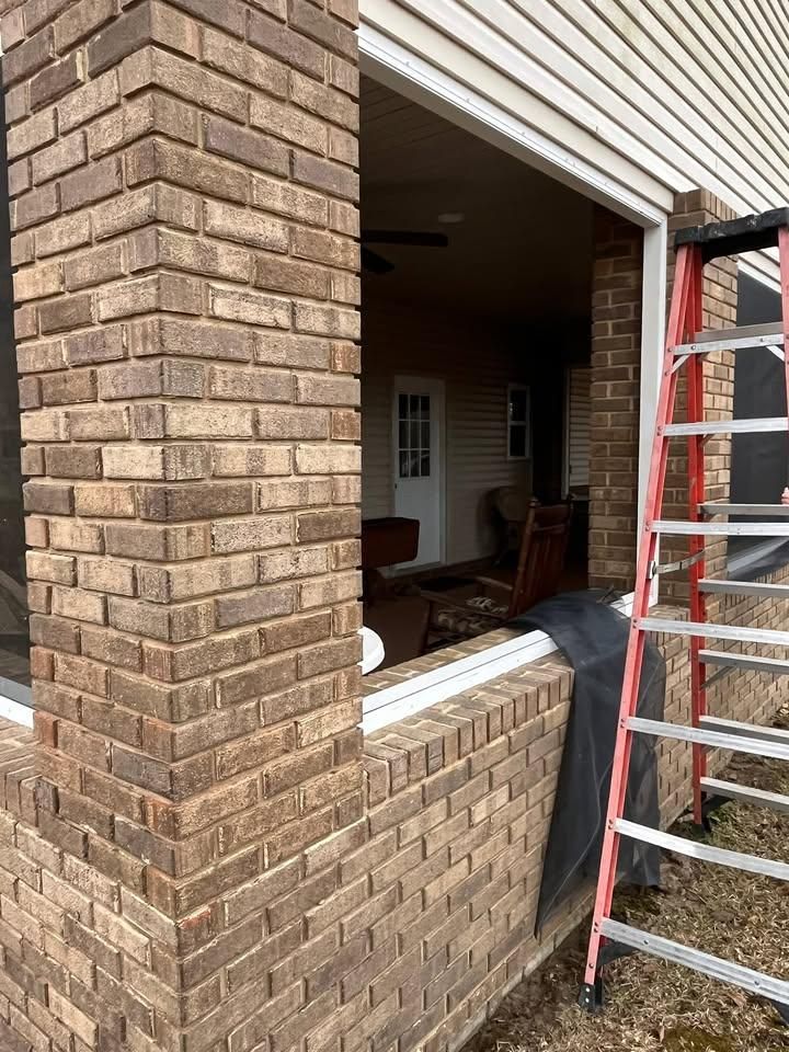 Screen Installation for Dampier Screening in Bonifay, FL