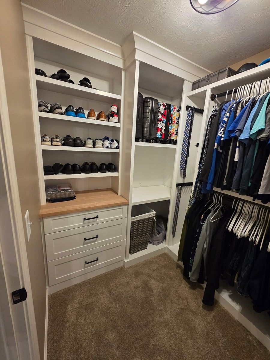 Walk-Ins & Laundry Rooms for The Handy Hubby LLC in Fishers, IN