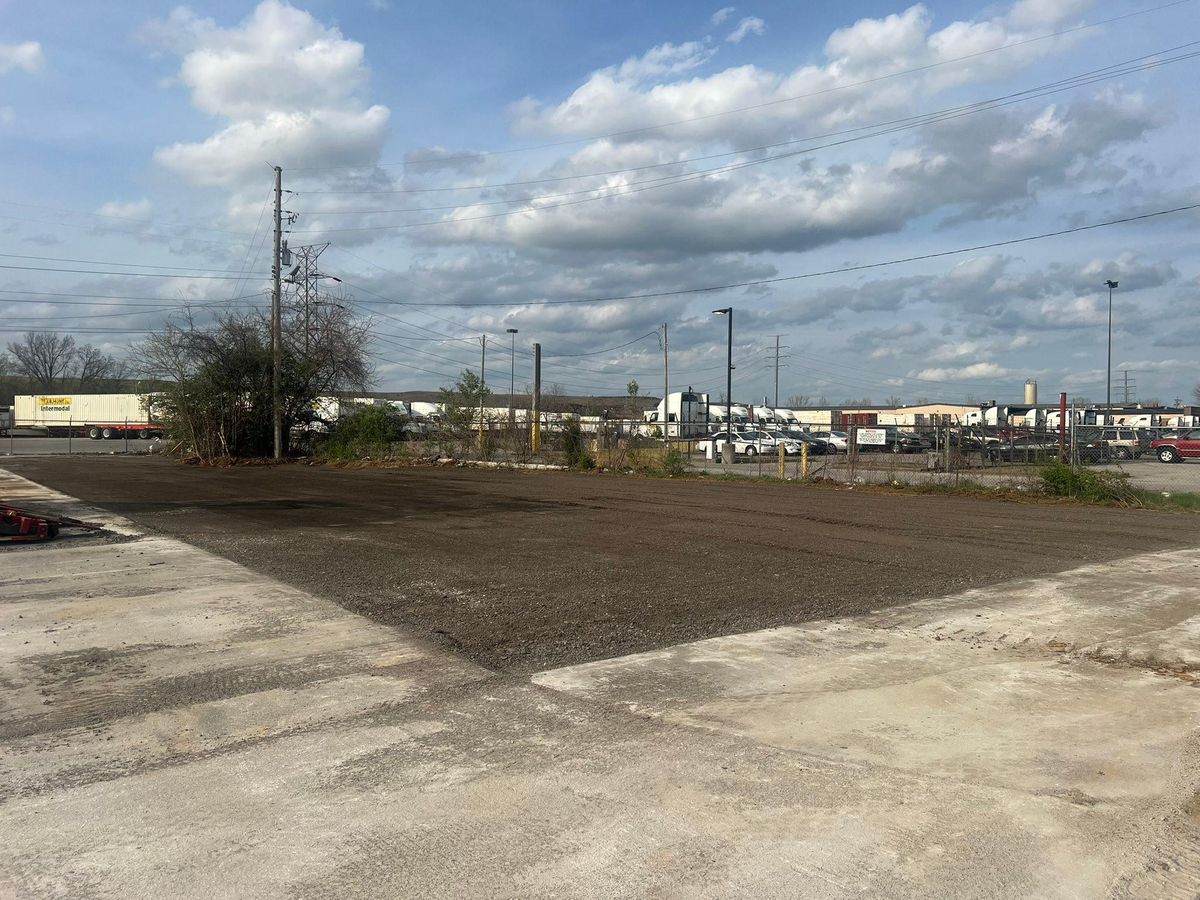 Land Clearing for Danny Rhodes Trucking & Excavation in Shepherdsville, KY