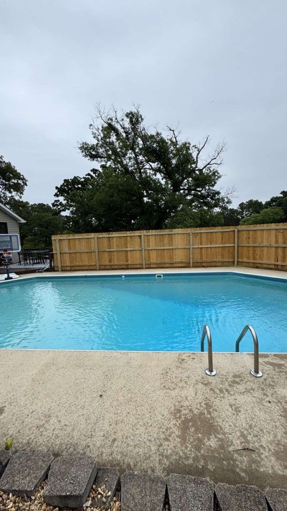 Fence Installation for B&J Fencing in Harviell, MO