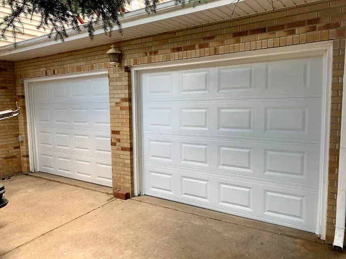 Garage Door Installation for 423 Garage Doors in Signal Mountain, Tennessee