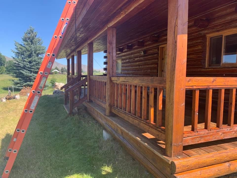 Staining for True Blue Logworks LLC in Corvallis, MT