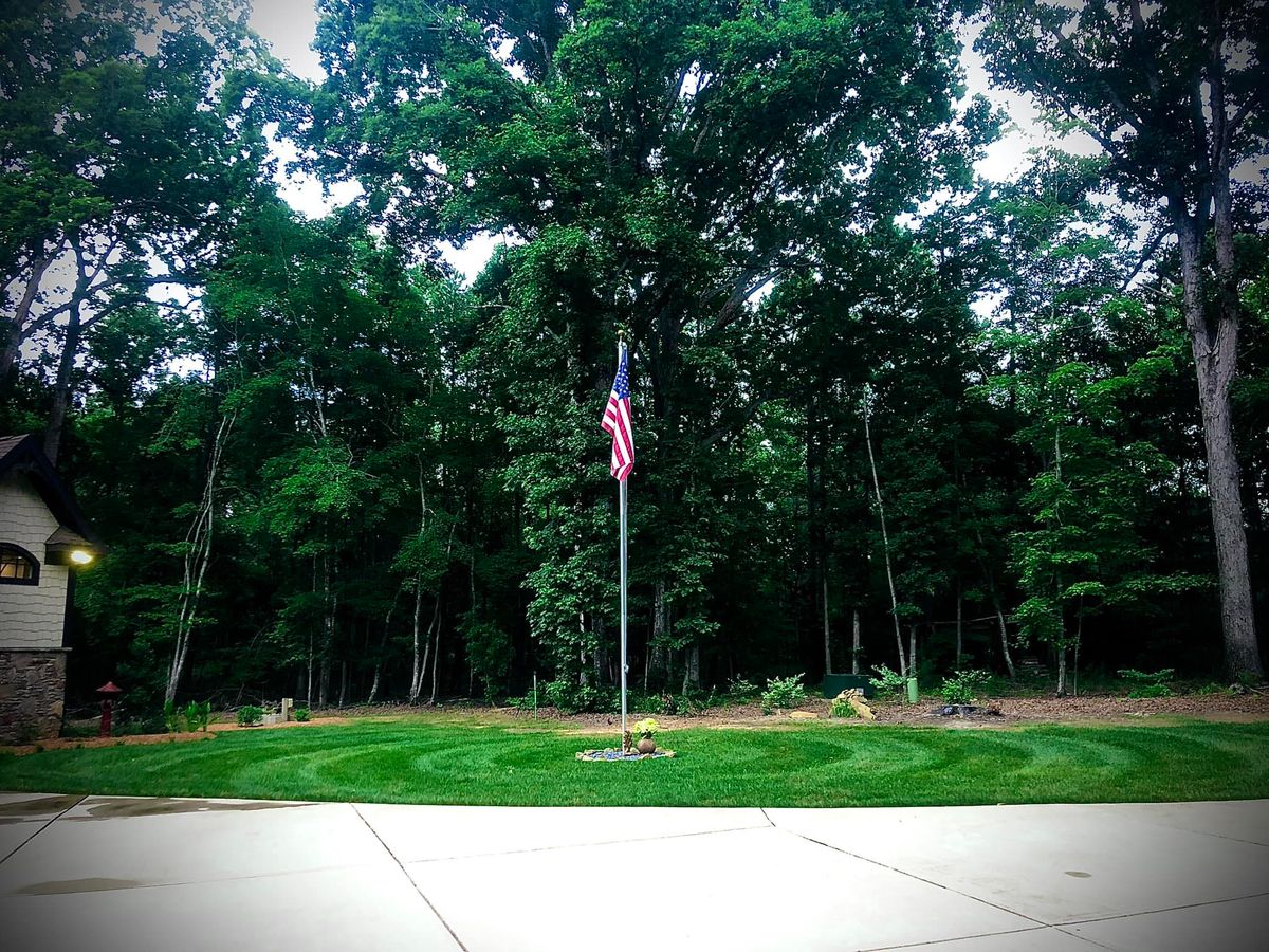 Seasonal Clean-up Services for Blue Sky Turf in Monroe, NC