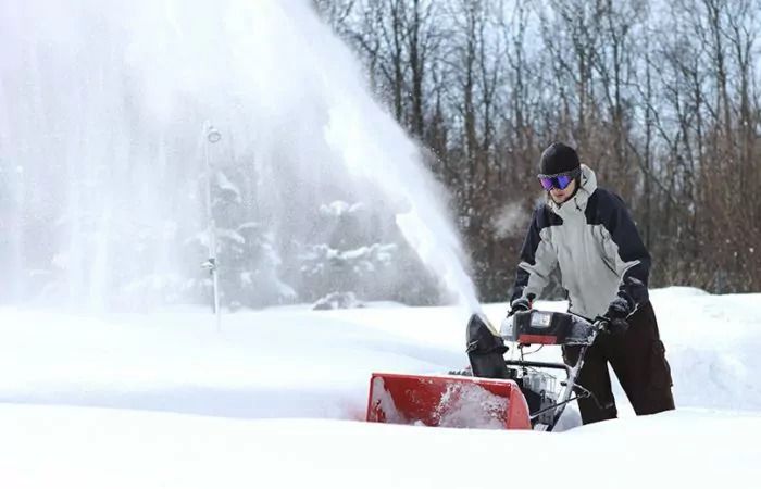 Snow Removal for Mayfield Landscaping in Staunton, IL