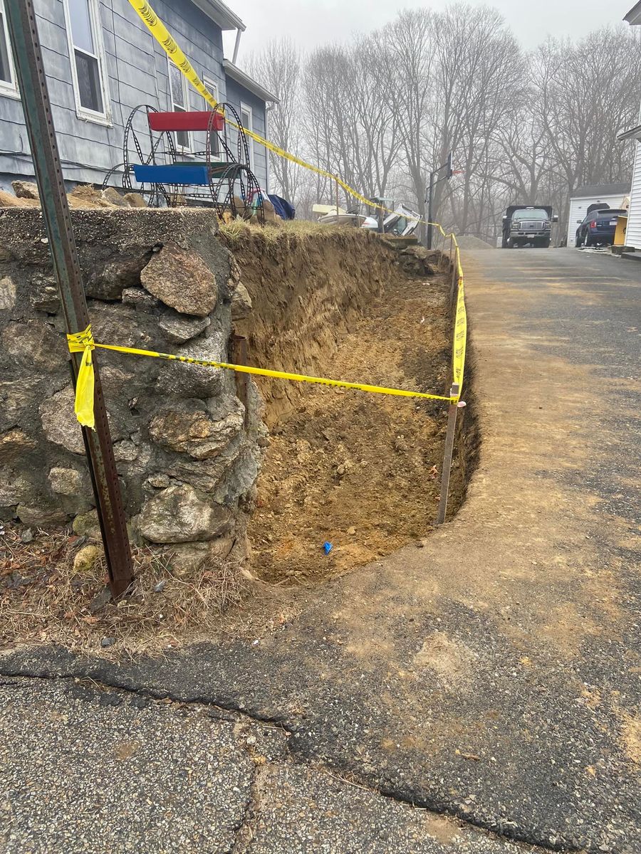 Residential & Commercial Excavation for Staruk Trucking & Excavation Inc. in Uxbridge, MA