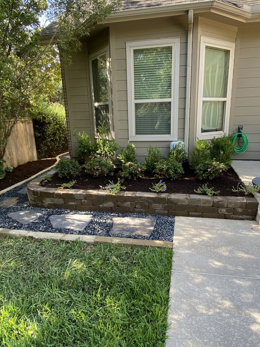 Hardscaping for Atlas Land Design in Creekside Park, TX