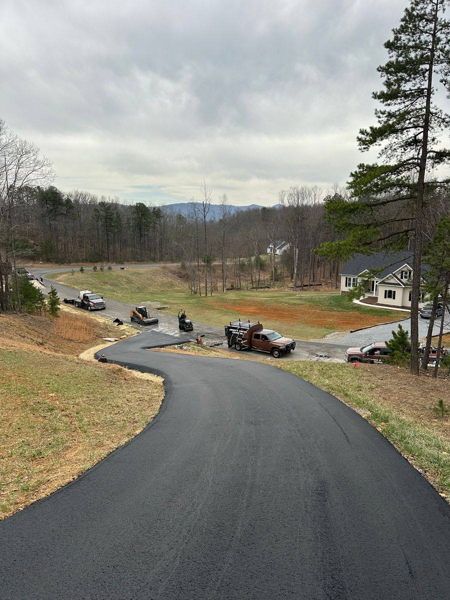 Asphalt Driveways for James R Carter Paving in Roanoke, VA