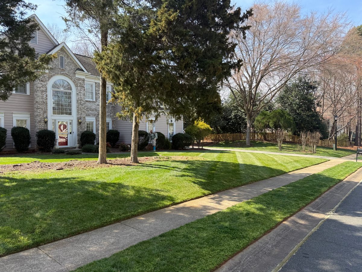 Commercial Lawn Maintenance for Blue Sky Turf in Monroe, NC