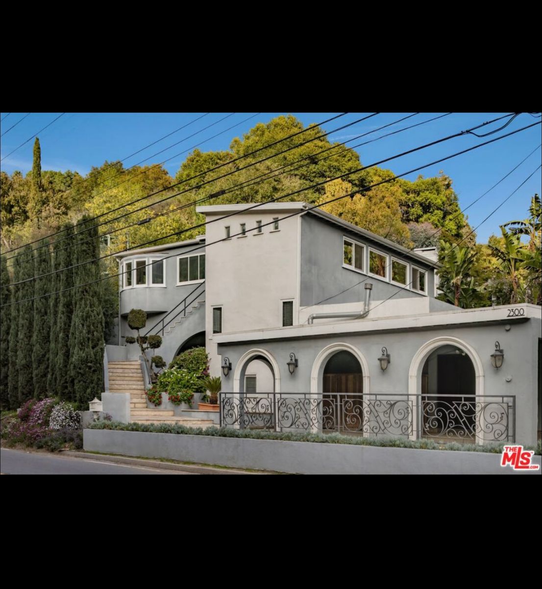 Stucco Repair for West Coast Painting Solutions in Los Angeles, CA