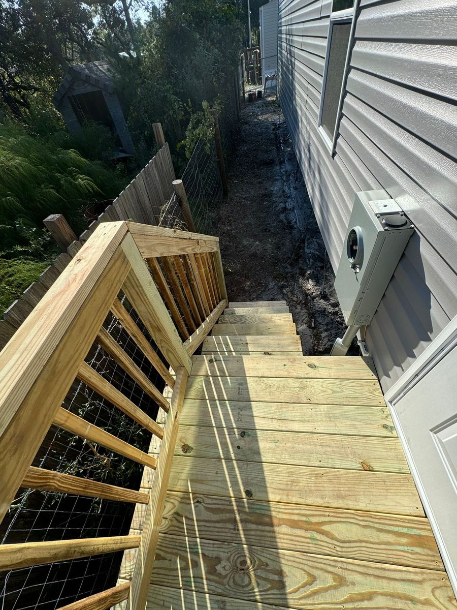 Screen porch for Ruben R construction in Mount Olive, NC