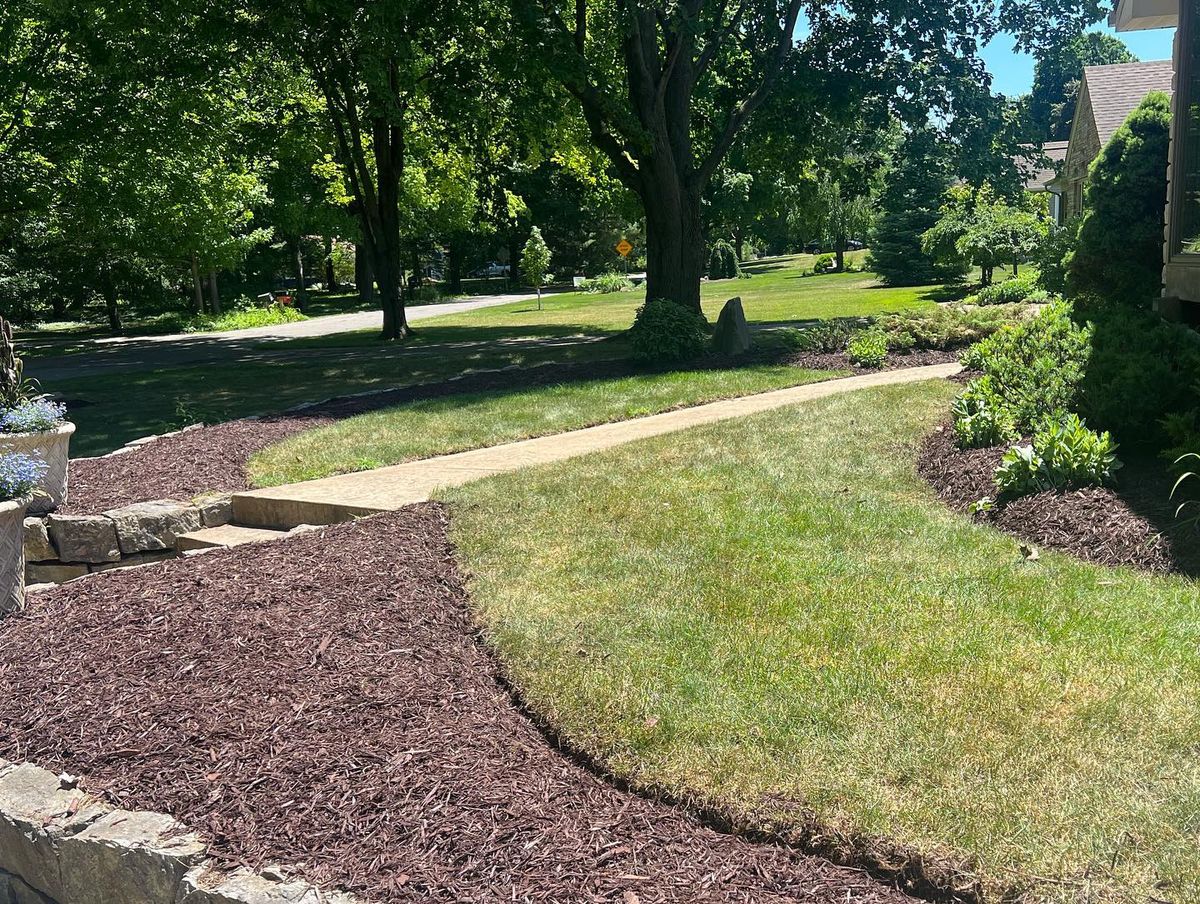 Mulch Installation for Hammond Landscape in Okemos, MI