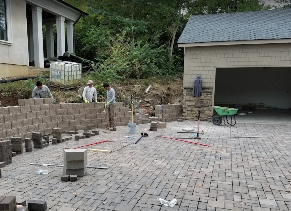 Retaining Wall Construction for Green Ventures Landscaping in Murfreesboro, TN