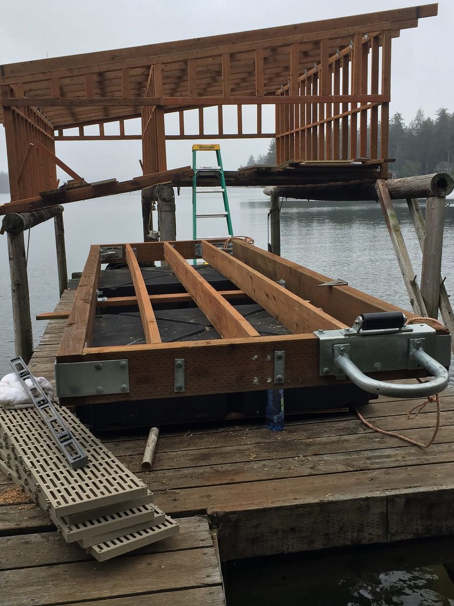 Docks and Boathouses for Stronghold Construction in Florence, OR