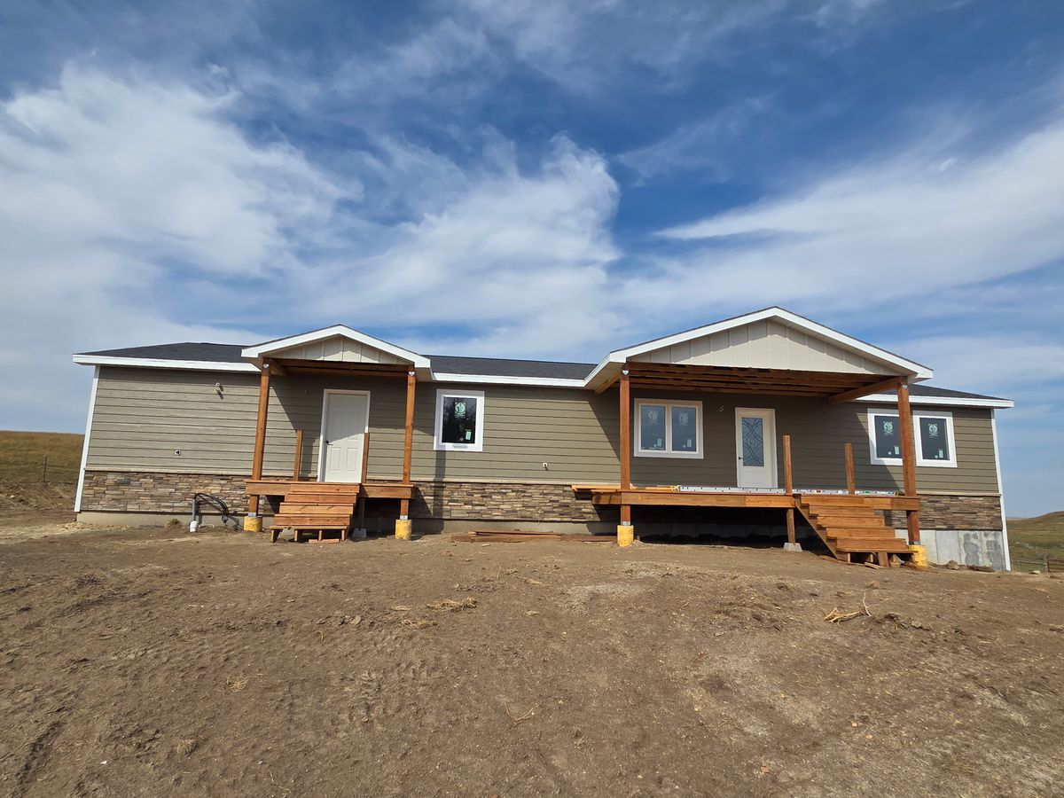 Roofing, Siding, Windows for Pinewood Construction. LLC in Miles City, MT