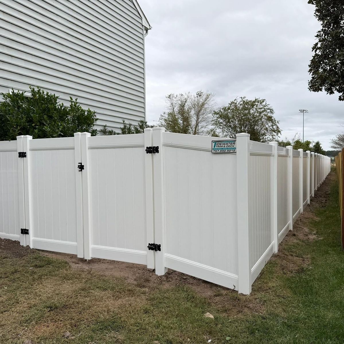 Vinyl Fencing for Tidewater Trim & Deck in Moyock, NC