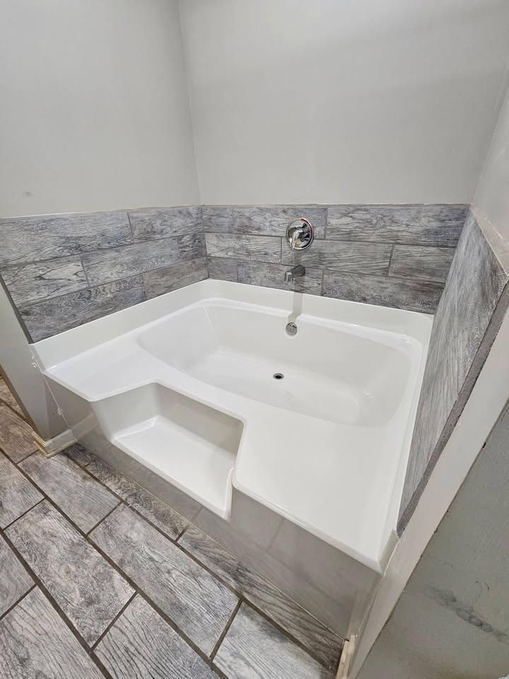 Shower Unit Refinishing for Tub Life Resurfacing in Adairsville, GA