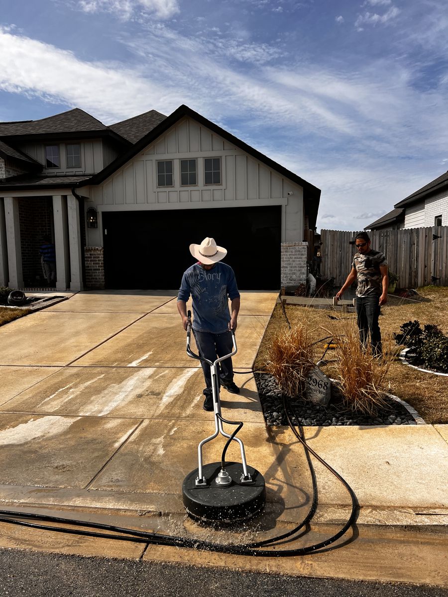 Concrete Construction for King Services in Seguin, TX
