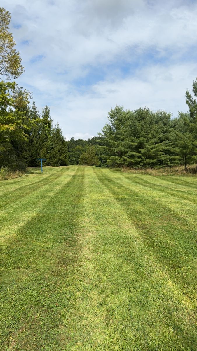 Mowing for Vasel's Landscaping Services in Medina, OH