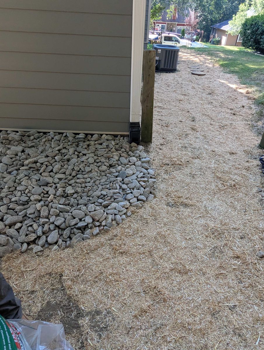 Gutter Downspouts and Extensions for Drain My lawn in Charlotte, NC