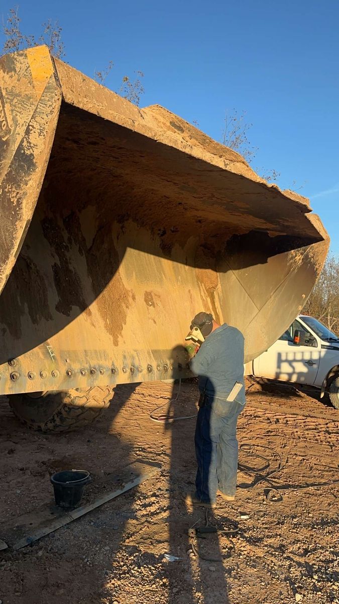 Heavy Equipment Repair and Line-boring for Wright's Fabrication in Huntsville, AR