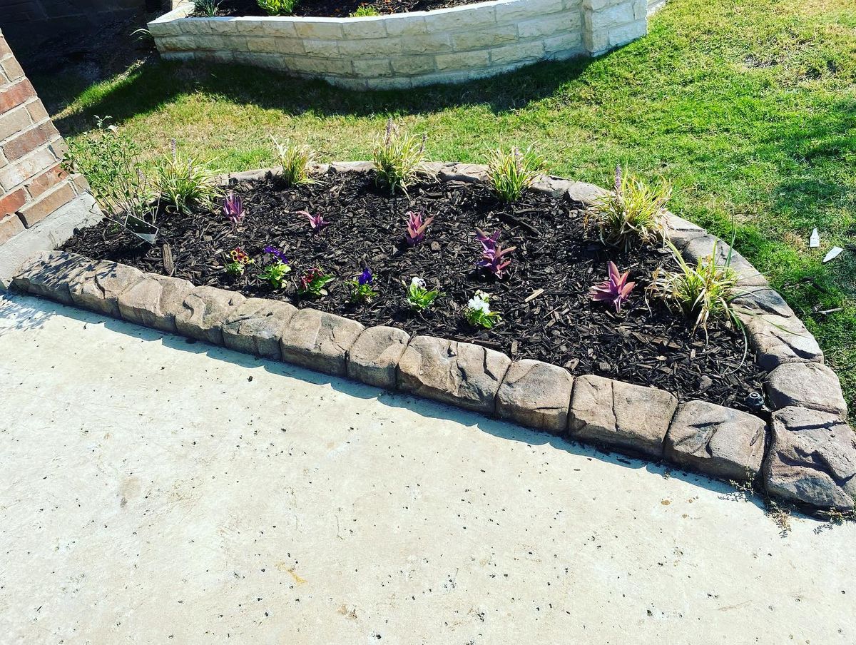 Flowerbed Clean Up and Mulch Installation for Veterans Pride Enterprises LLC in Denton, Texas