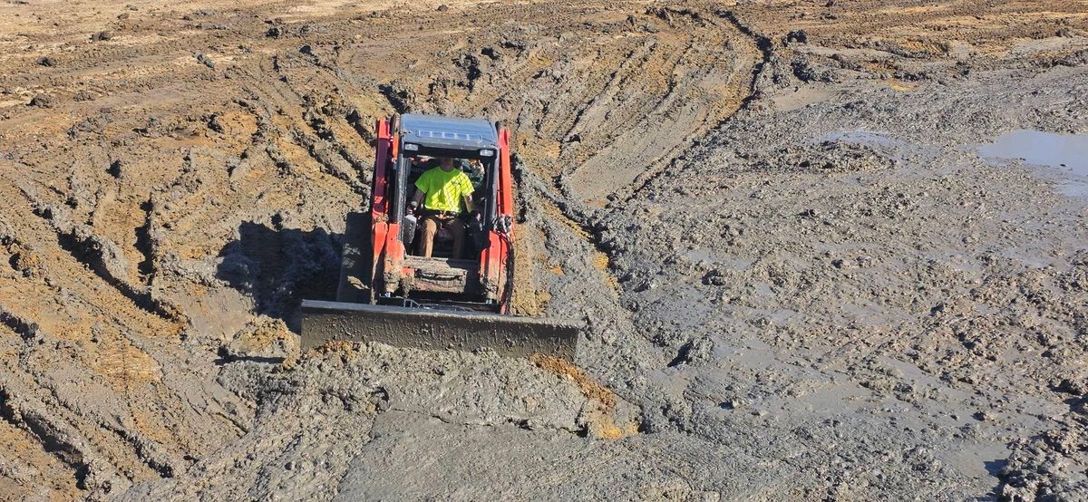 Land Grading for Kelly’s Excavating and Dirt Work in Grain Valley, MO