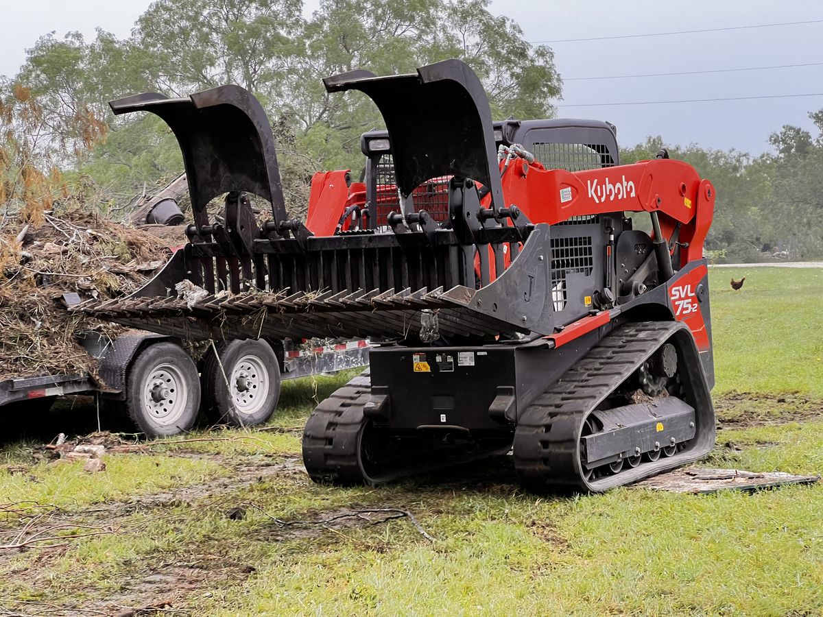 Concrete Construction for King Services in Seguin, TX