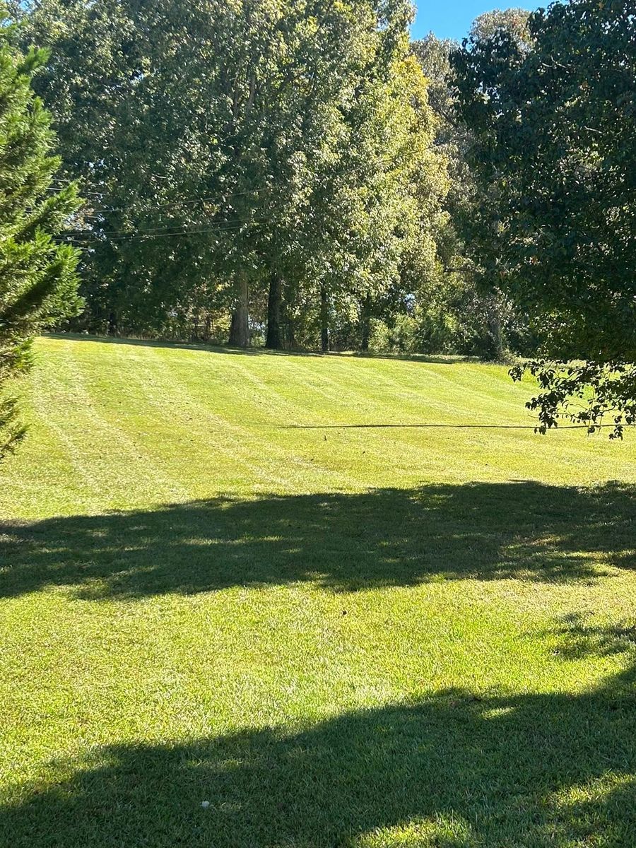 Lawn Maintenance for Sunrise Lawn Service LLC in Athens, Georgia