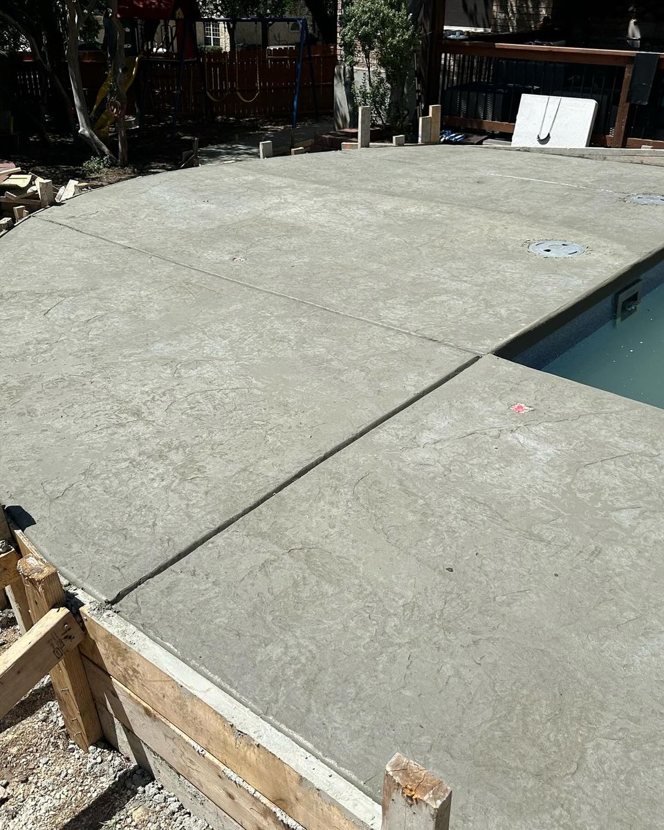 Concrete for Triple Crown Custom Concrete in San Antonio, TX