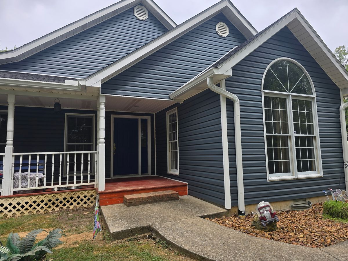 All forms of Siding metal and vynl for KY Gutter Pro & Specialty Roofing Systems in Monticello, KY