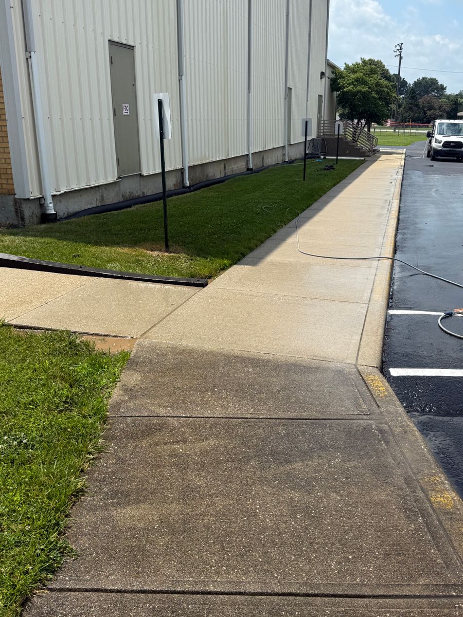 Concrete Cleaning for SteveCleans in Mitchell, IN
