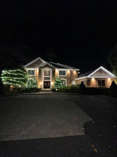 Christmas Lights for Bluegrass Brothers Exterior Services LLC in Elizabethtown, KY