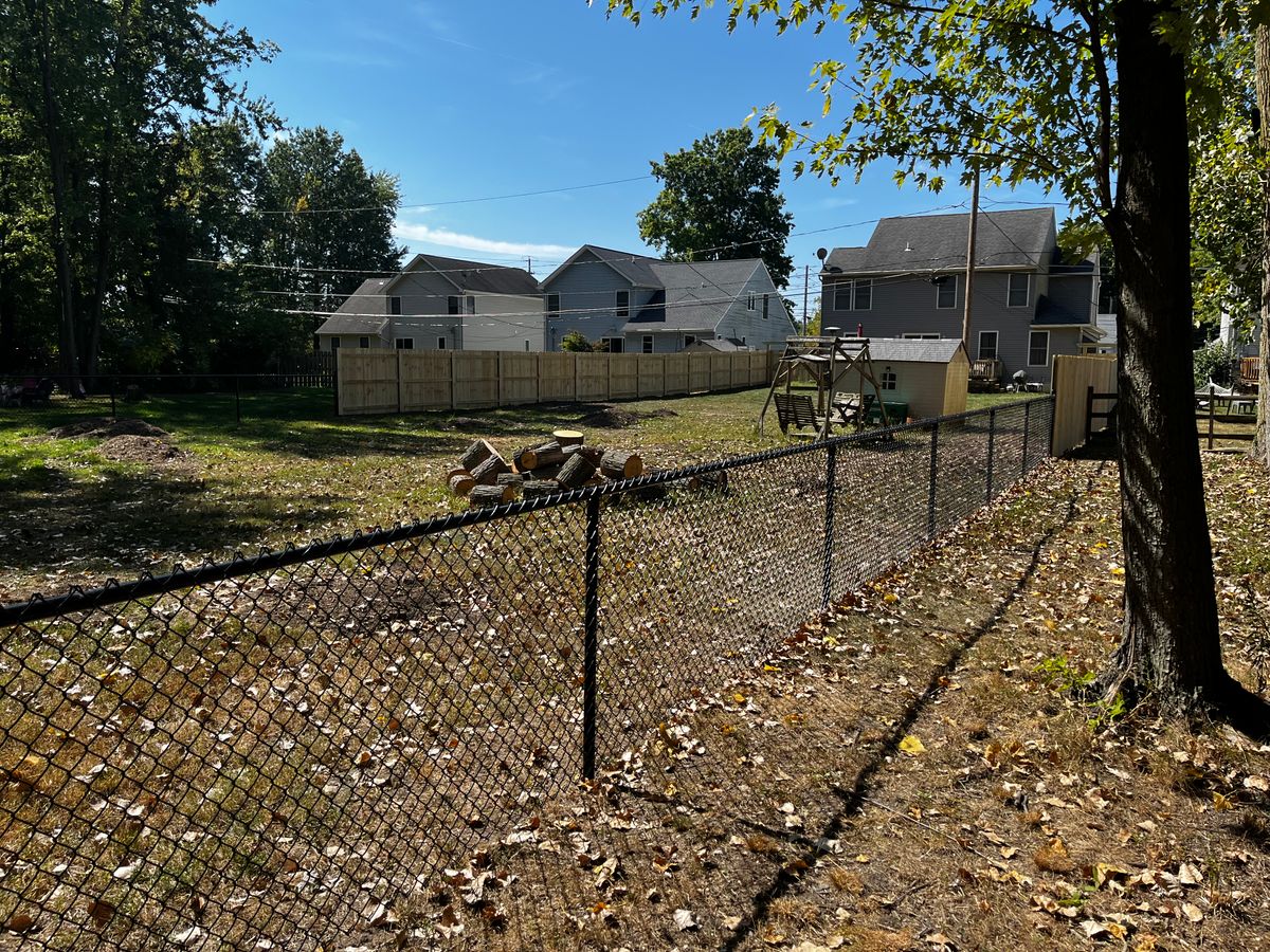 Fence Installation for Castle Fence and Deck LLC in Medina, OH