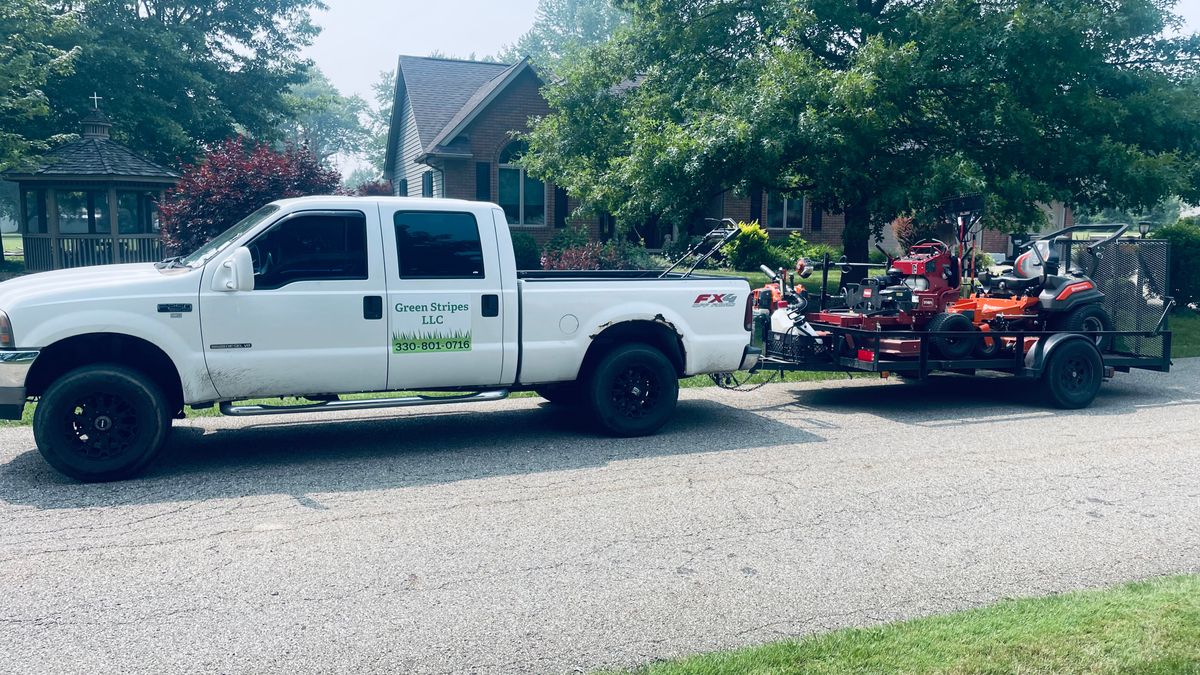 Lawn Mowing for Green Stripes LLC in North Canton, OH