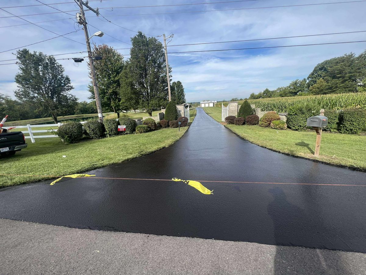 Sealcoating for Hundley Sealcoating LLC in Hamilton, OH