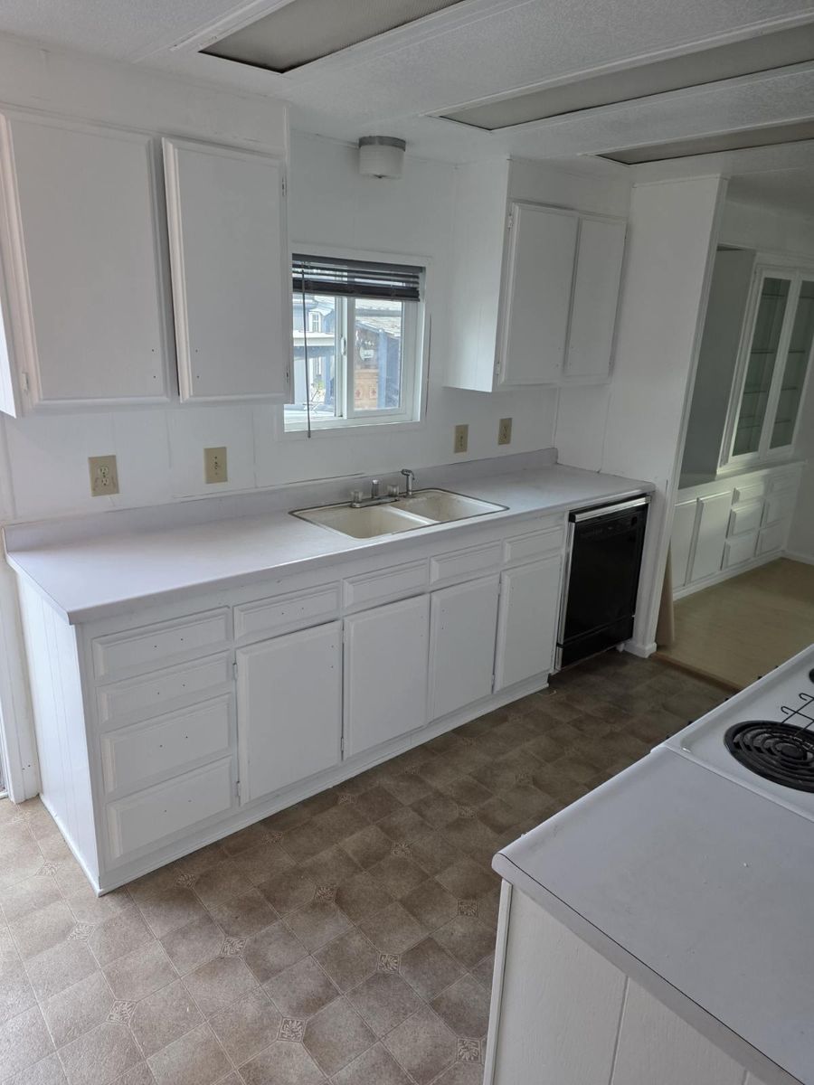 Kitchen and Bathroom Renovations for Carr’s Custom Remodels LLC in Oregon City, OR