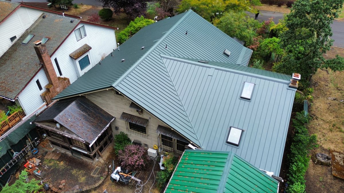 Roofing Installation for Oregon Shield Roofing and Construction LLC in Springfield , Oregon