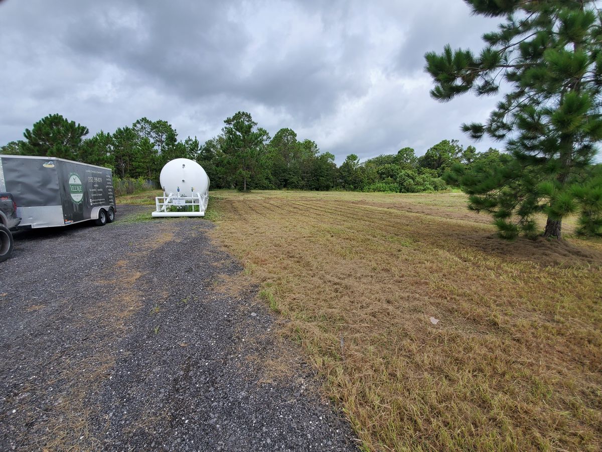 Commercial Property Maintenance for Village Lawn Services LLC in Lake Panasoffkee, FL