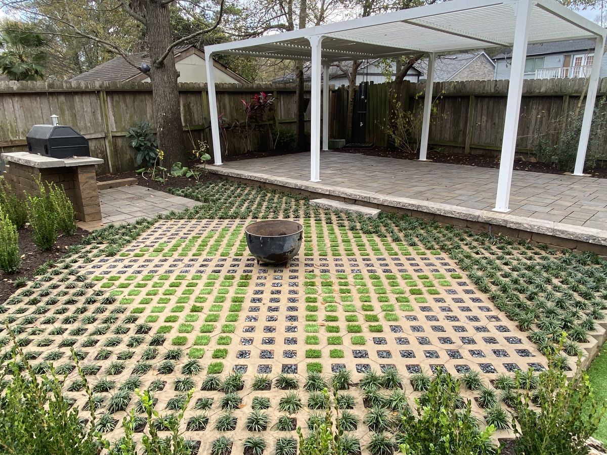 Hardscaping for Atlas Land Design in Creekside Park, TX