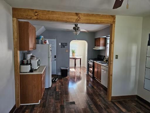 Flooring for Cribwiz 419 in Toledo, OH